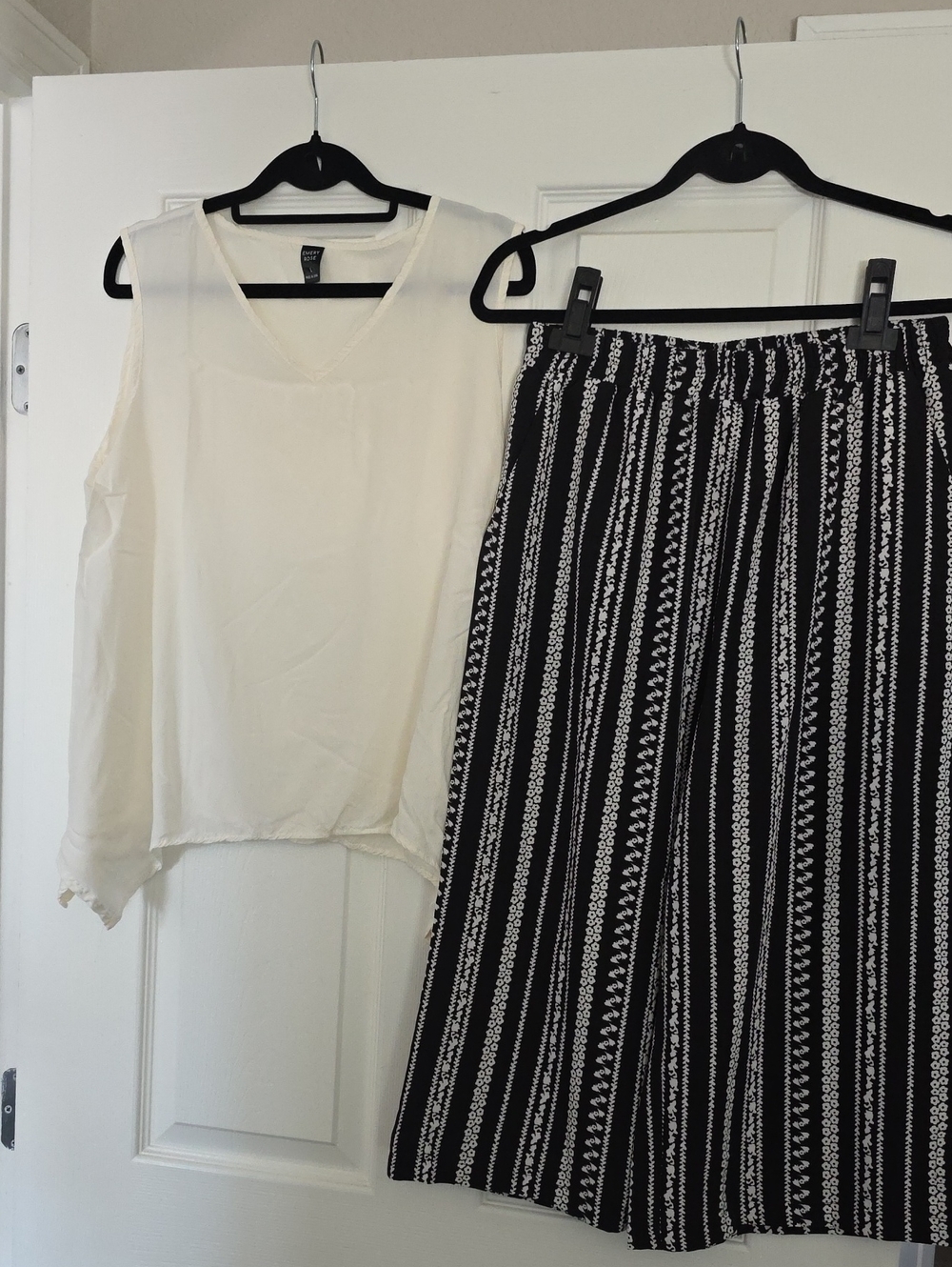 Striped Black & White Wide-Leg Pants by Unknown Brand